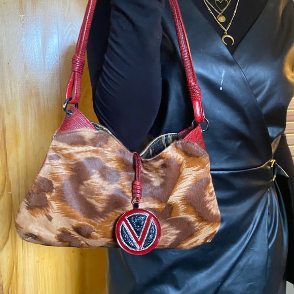 Valentino Garavani Shoulder bag - Picture 8 of 13